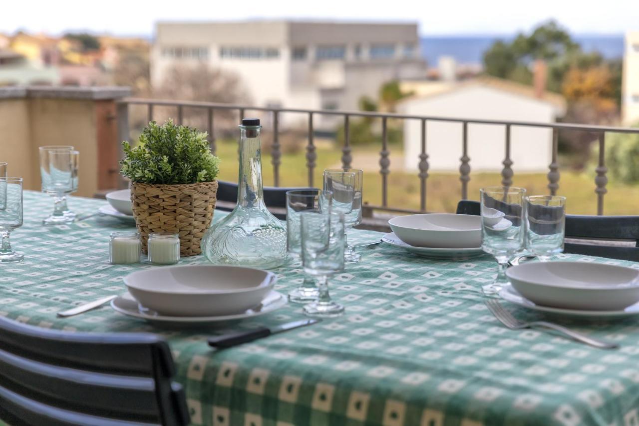Villa Pitti Кастелсардо Екстериор снимка